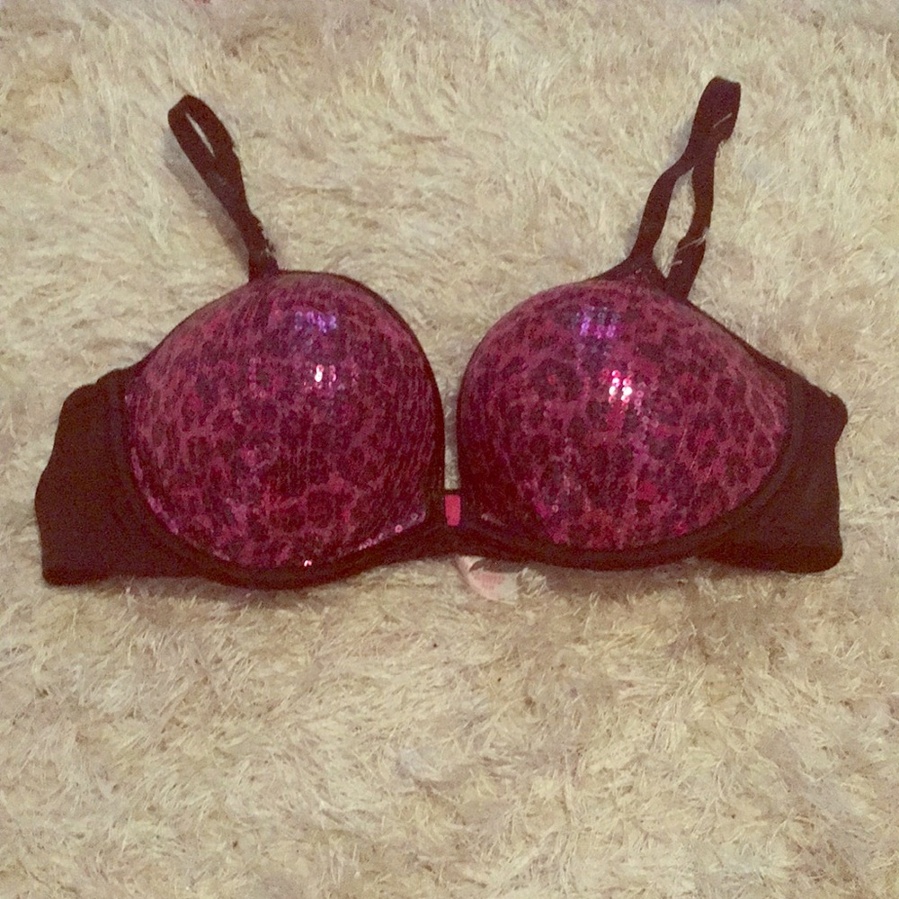 Victoria’s Secret Pink bra